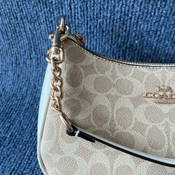 Coach fashion Women's Bag Fashionable Cream Handbag - Picture 7 of 9